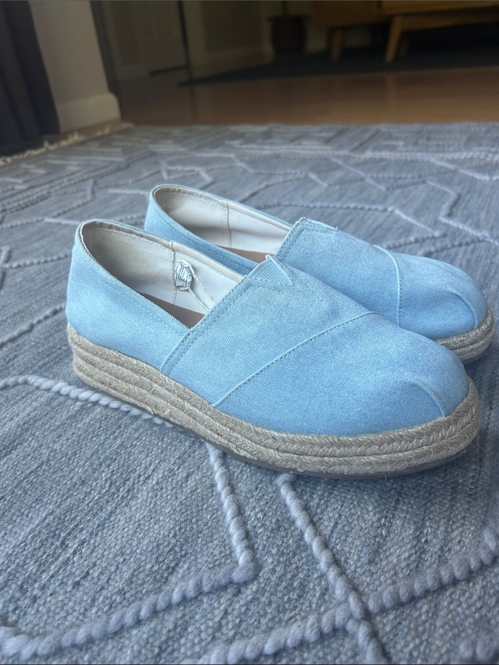 Authentic American Eagle Outfitters Comfy Wedges in Light Blue Canvas, Slip-On